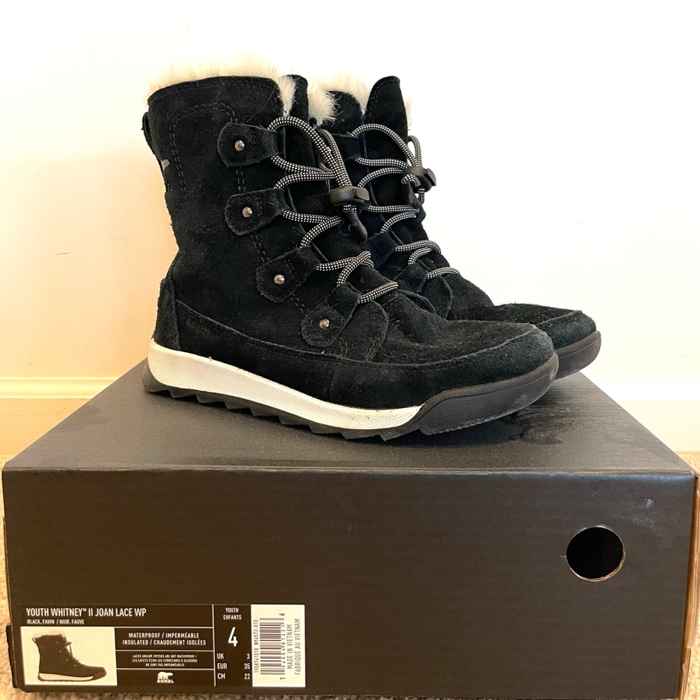 SOREL Youth Whitney ll Joan Lace Waterproof, black, size 4